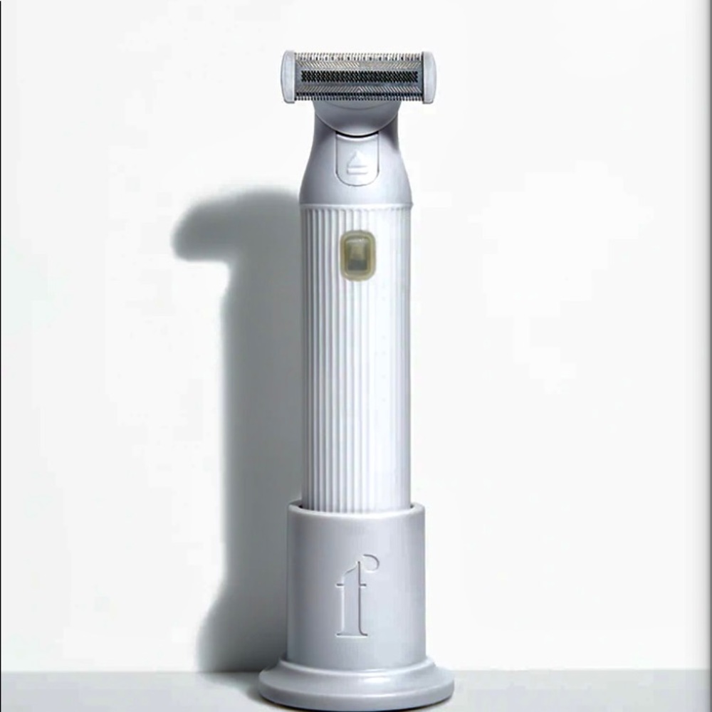 Never opened fur trimmer